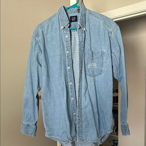 Vintage GAP 100% cotton chambray button up